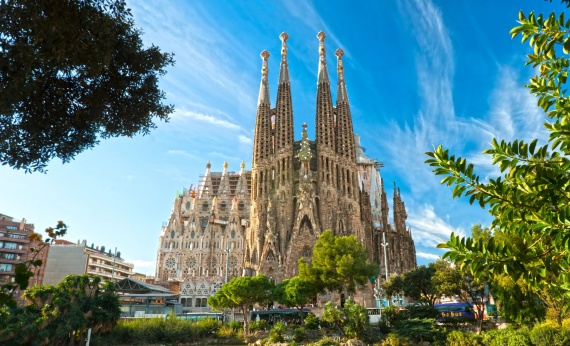 La-Sagrada-Familia-Barcelona-Spain