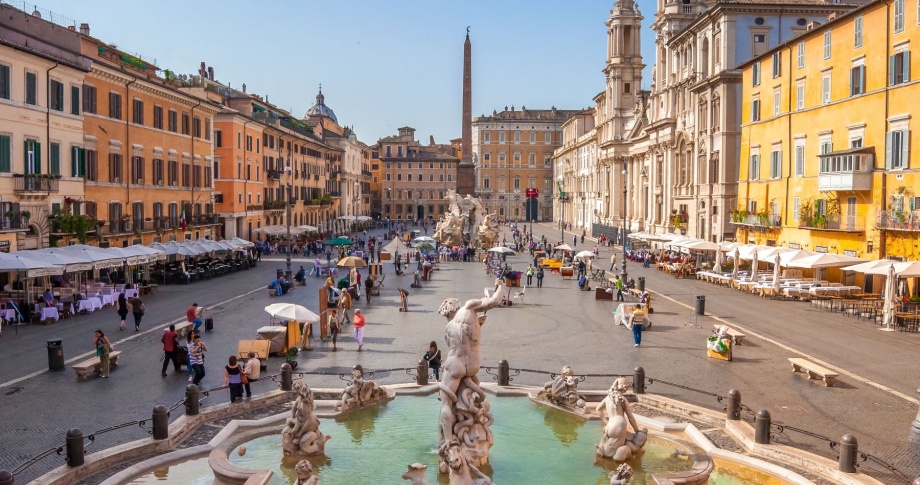 Piazza-Navona-square-Rome-Italy