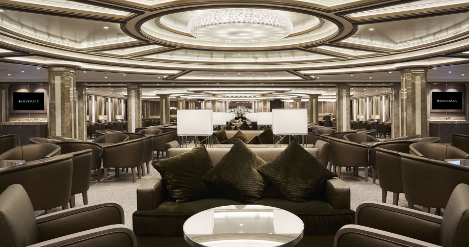 Silver-Muse-sea-luxury-cruise-lobby-reception-dolce-vita
