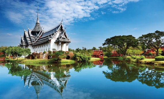Sanphet-Prasat-Palace-Bangkok-view-landscape-traditional